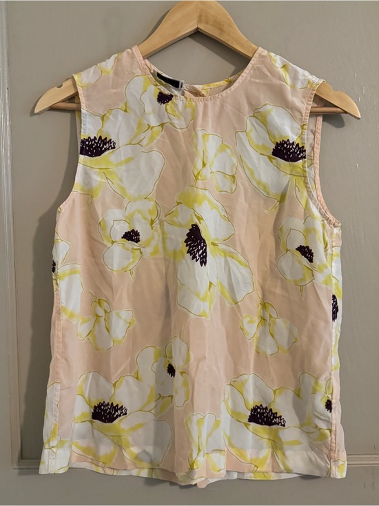 Source Unknown Tops - Sleeveless Pink Floral silk Top